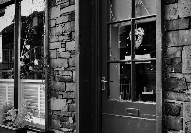 Pályázati felhívás Pusztaszabolcs Város Önkormányzatának tulajdonában lévő üzlethelyiség bérbeadásáról